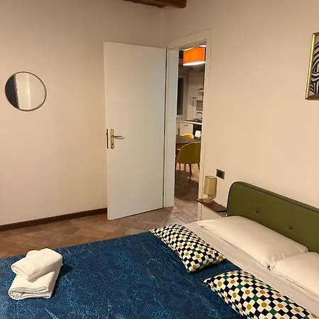Feel - Piazza Pontida Balcony 贝尔加莫