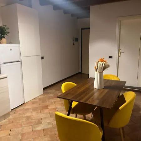 Feel - Piazza Pontida Balcony Бергамо