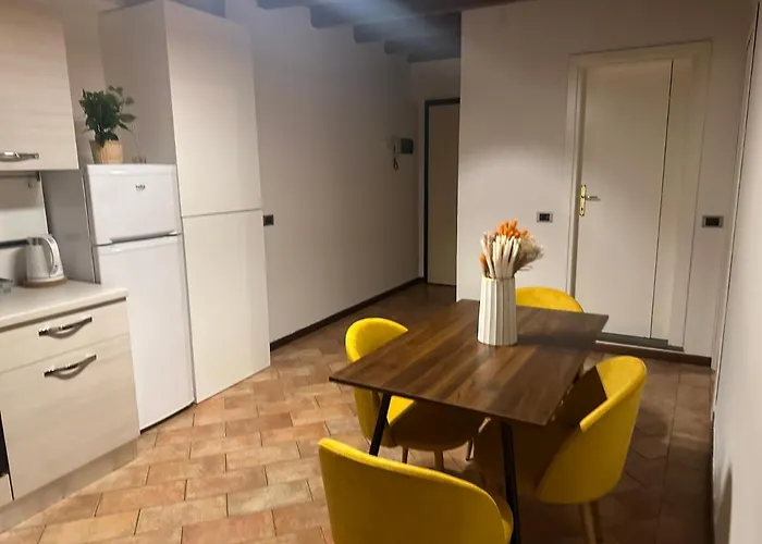 Feel - Piazza Pontida Balcony Бергамо