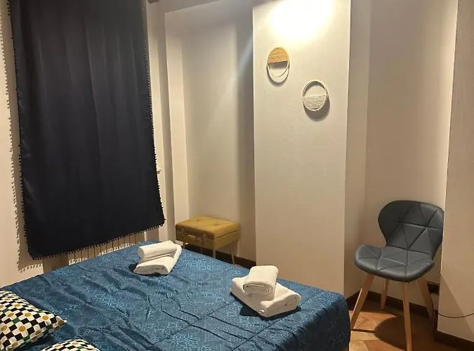 Feel - Piazza Pontida Balcony