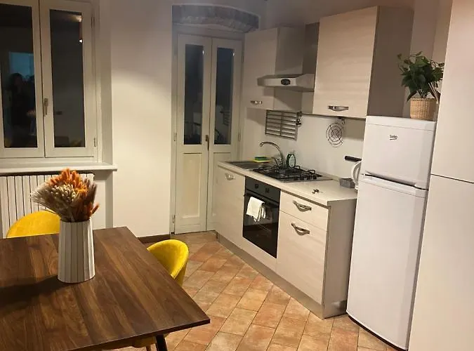 Feel - Piazza Pontida Balcony